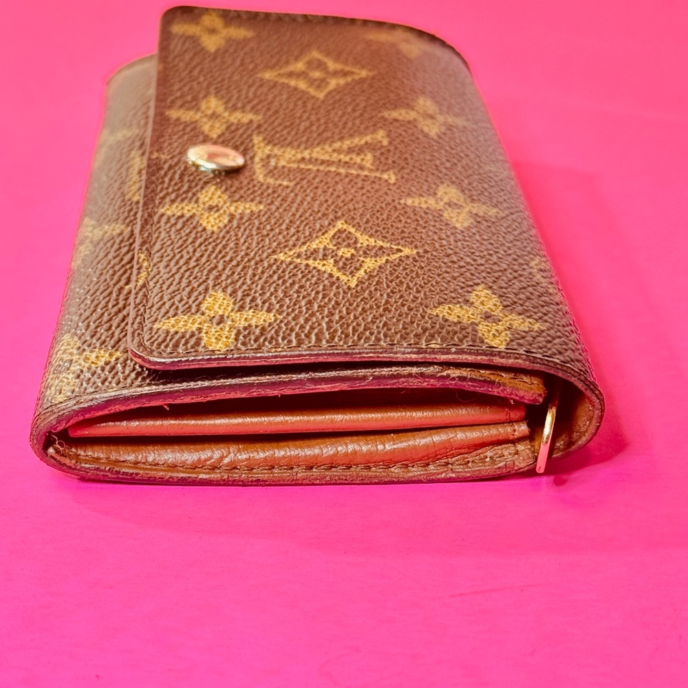 Louis Vuitton Brown and Gold Monogram Wallet - Picture 14 of 14